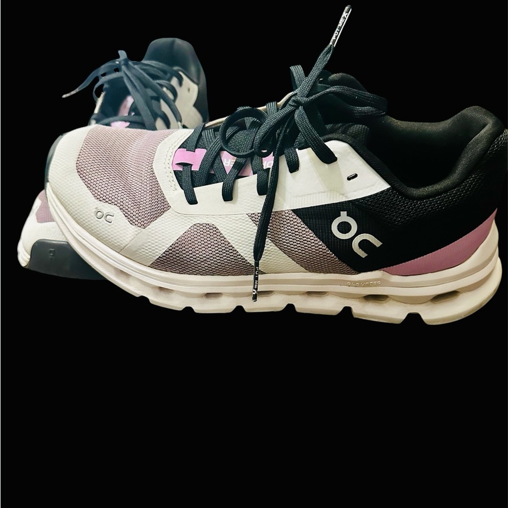 ON Cloudrunner shoes